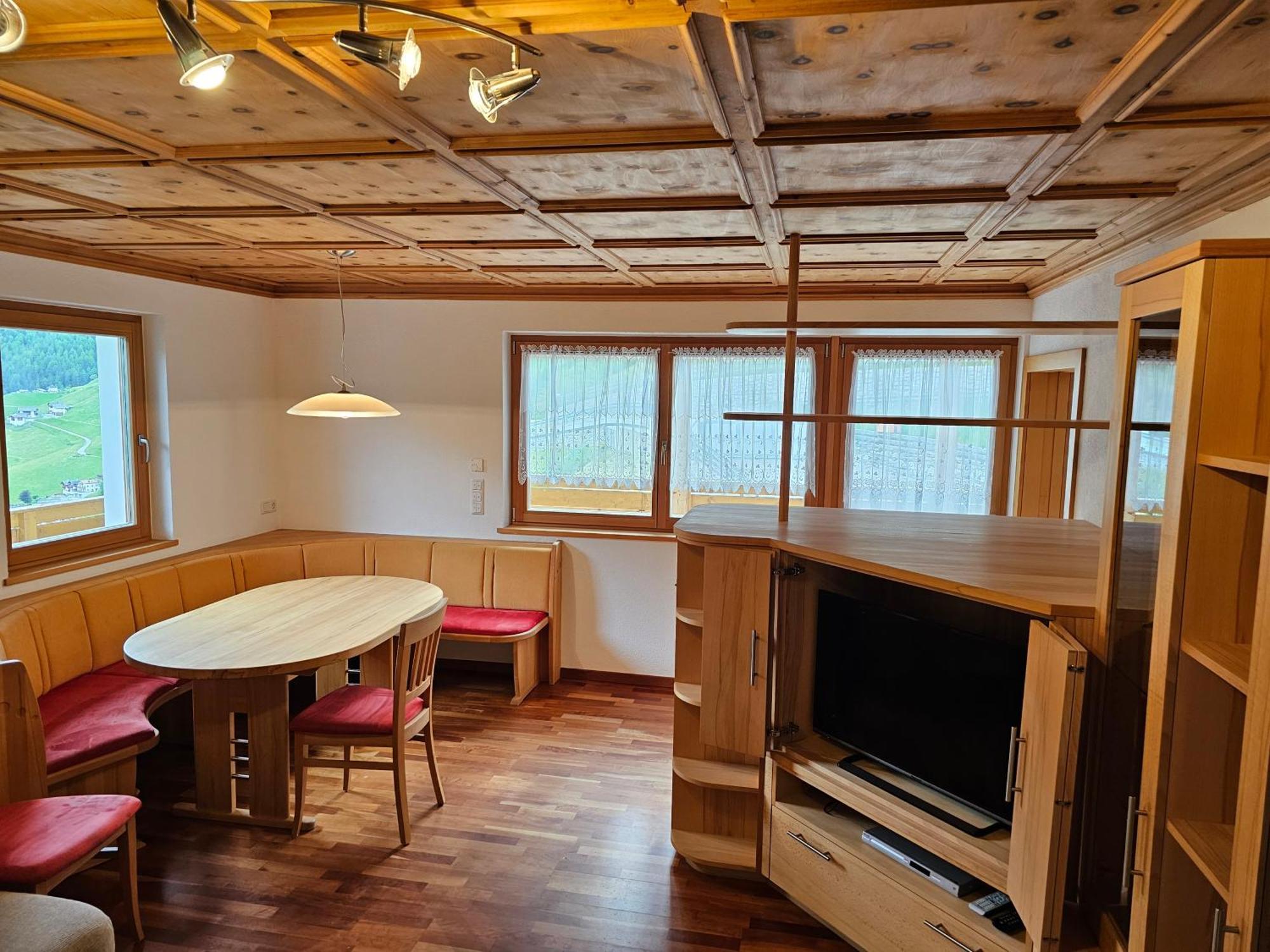 Alpenblick Lodge Tscholl Martell Exterior foto