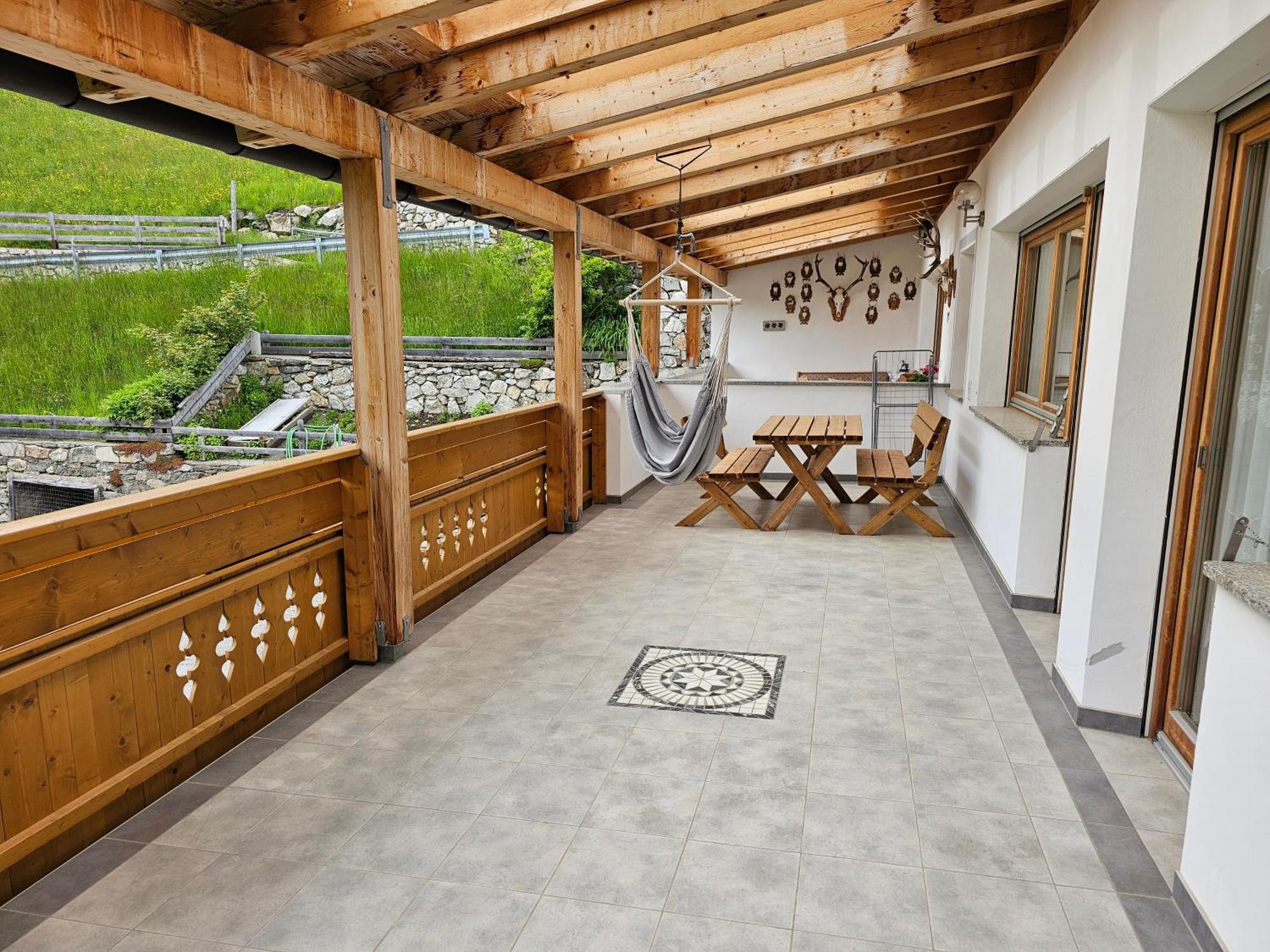 Alpenblick Lodge Tscholl Martell Exterior foto